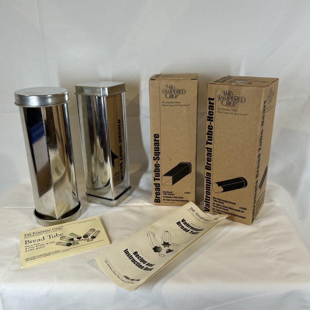 Vintage The Pampered Chef Valtrompia Square & Heart Bread Tube in Boxes